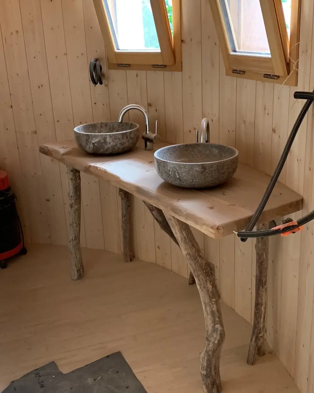 cabane-en-bois-sur-pilotis (2)