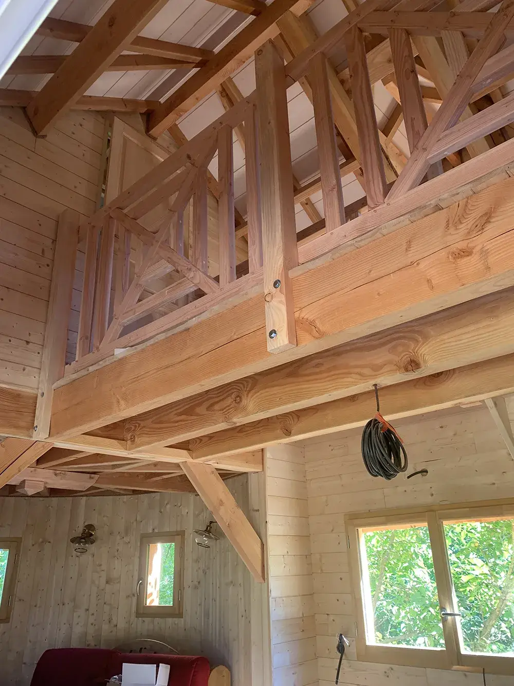 cabane-en-bois-sur-pilotis (8)